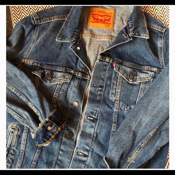 Levi’s Trucker Jacket Men's size medium